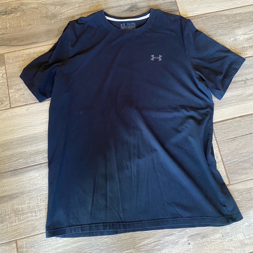 Men’s athletic shirt